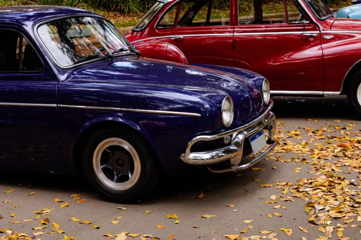 Serrurier automobile programmant une clé de voiture perdue sur place en Île-de-France