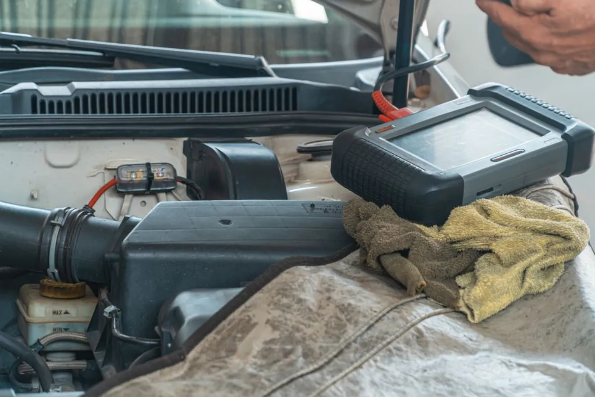 Programmation d'un double de clé auto avec outil de diagnostic dans les Yvelines