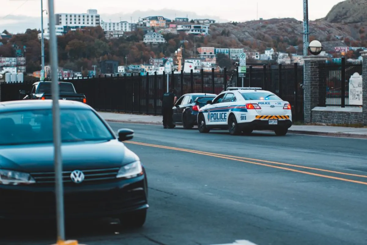 Tentative de vol de voiture sur un SUV garé dans la rue